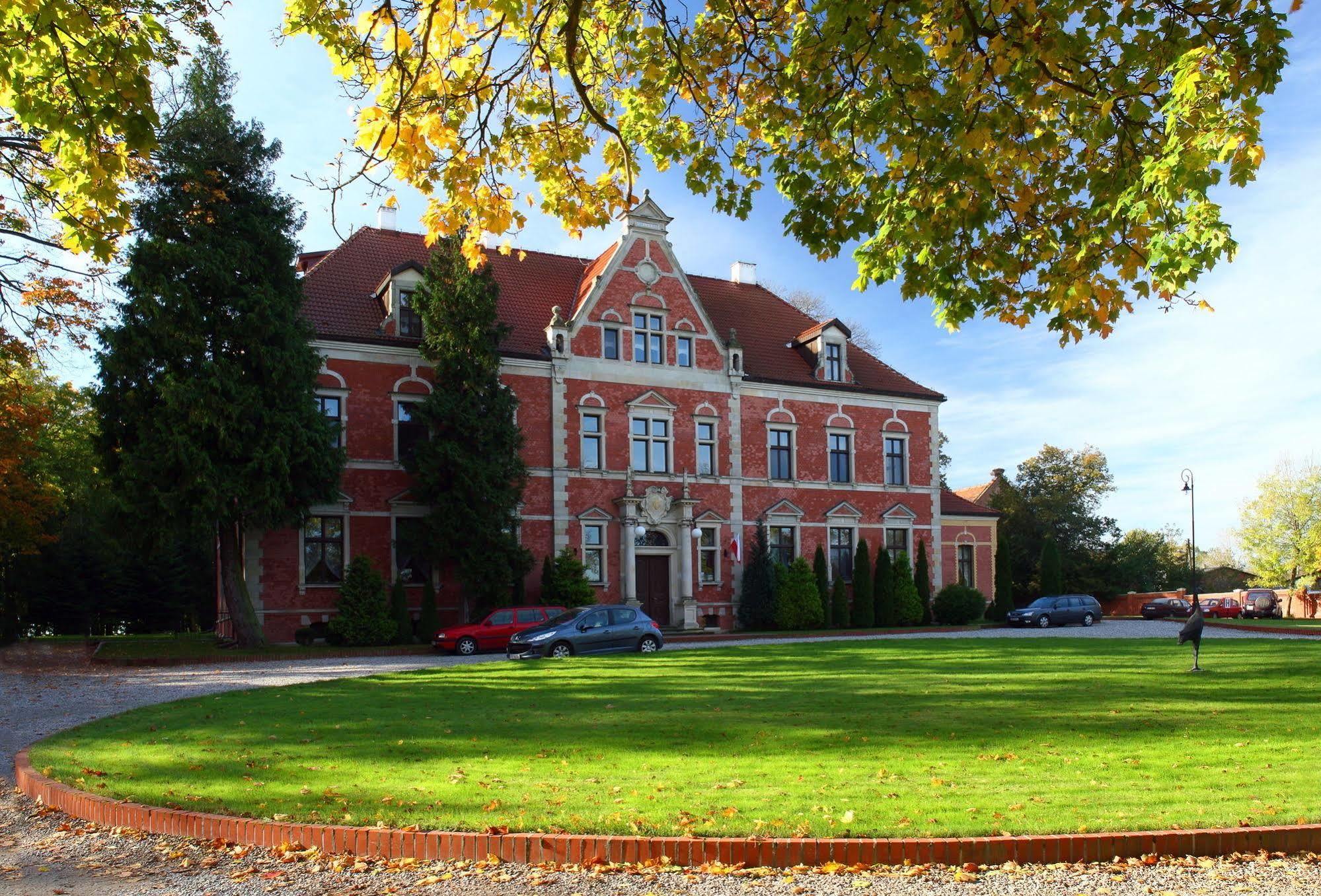 Leźno Palace Exterior foto