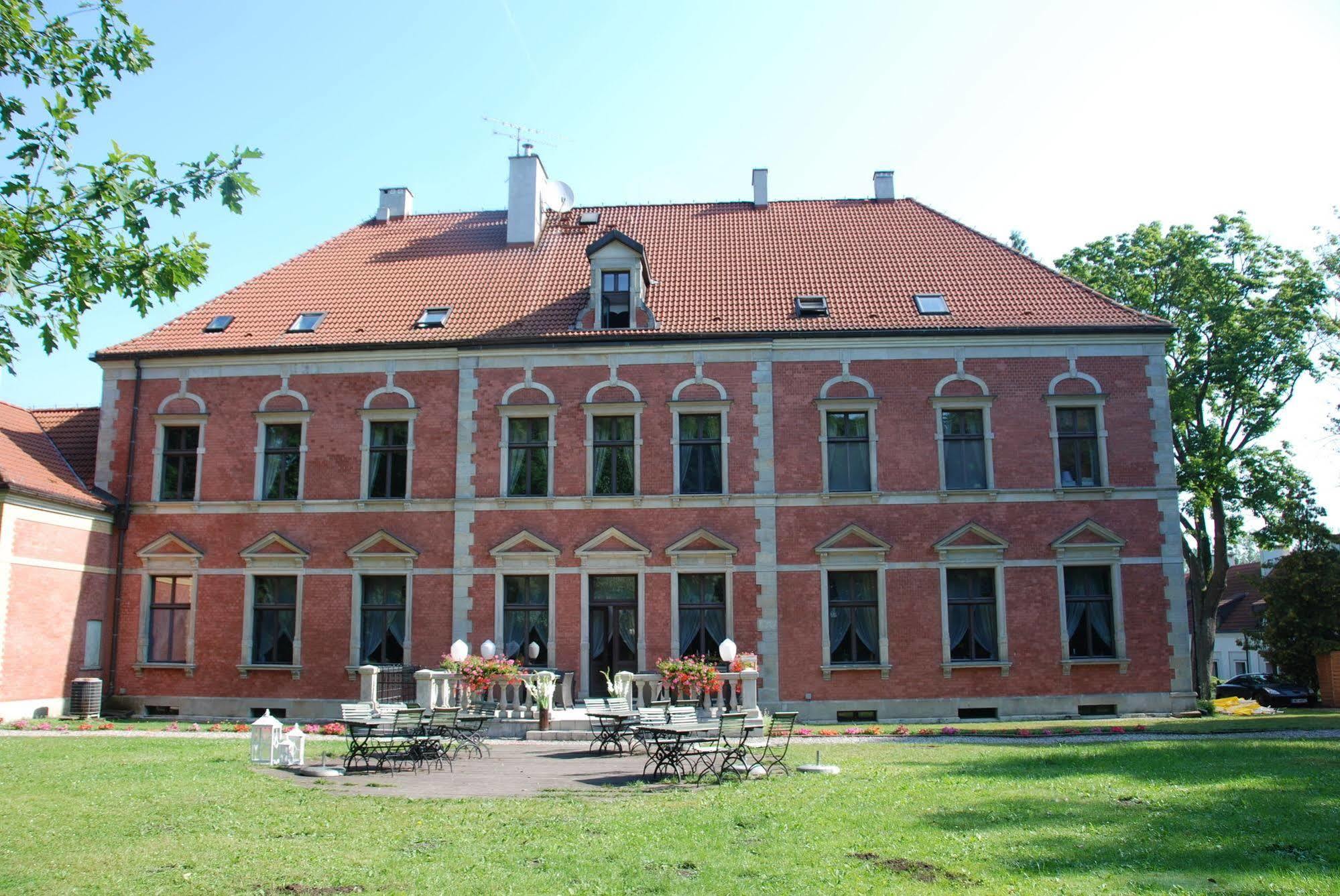 Leźno Palace Exterior foto